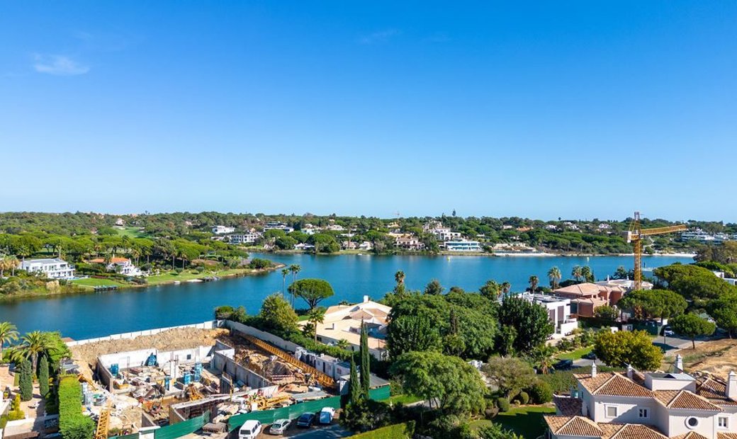 Villa In Quinta Do Lago Dans Faro, District De Faro, Portugal à Vendre