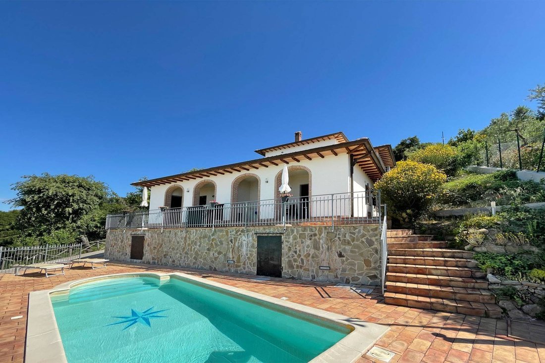 Villa en Lisciano Niccone, Umbría, Italia 2 - 12865342