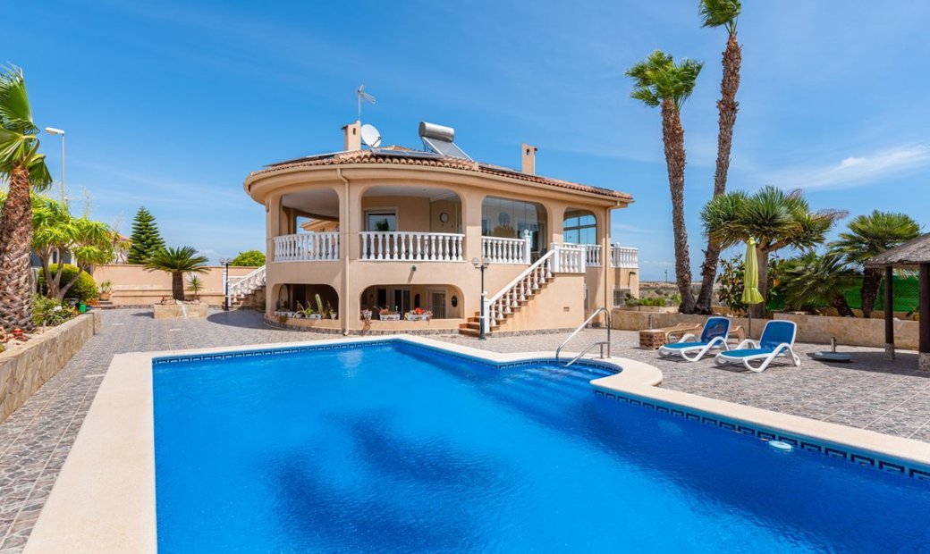 Rojales Villa In Benijófar, Valencian Community, Spain For Sale (12868259)