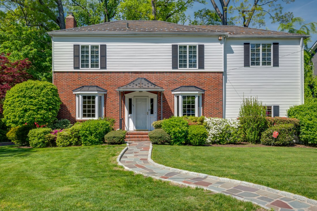 Beautiful Center Hall Colonial In Scarsdale, New York, United States