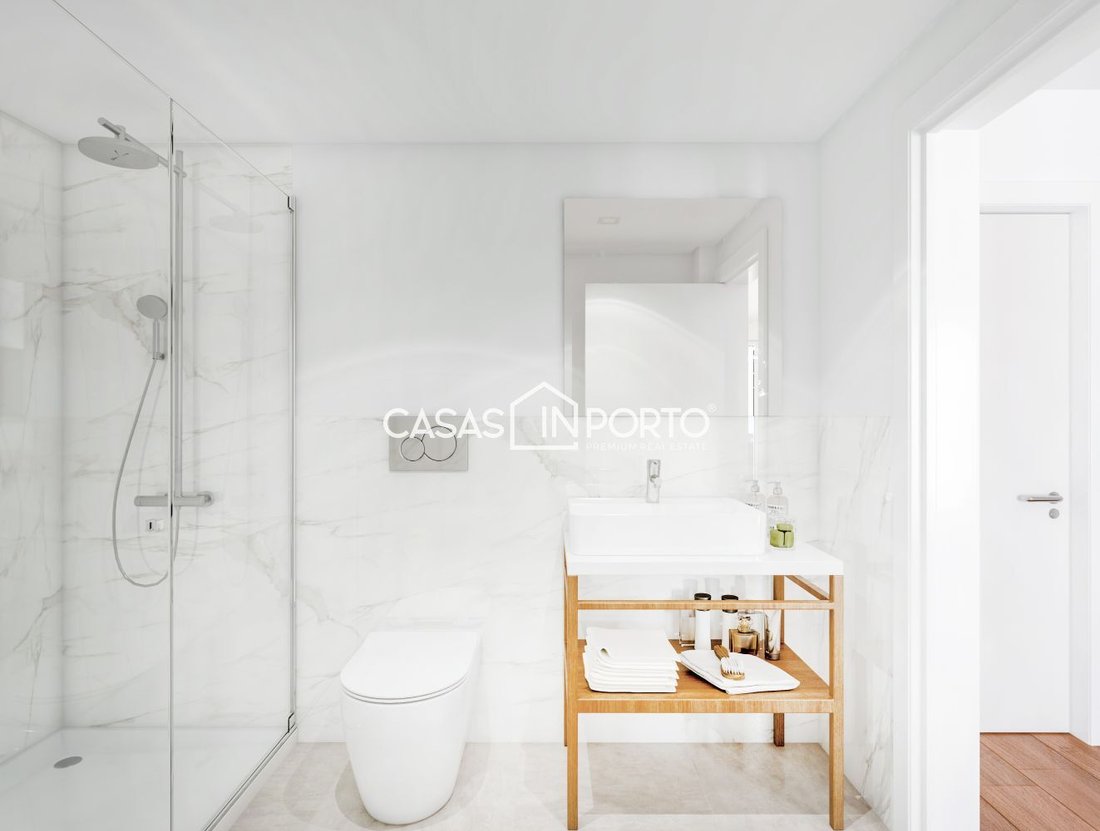 Apartment in Cedofeita, Santo Ildefonso, Se, Miragaia, Sao Nicolau e Vitoria, Porto District, Portugal 5 - 12865430