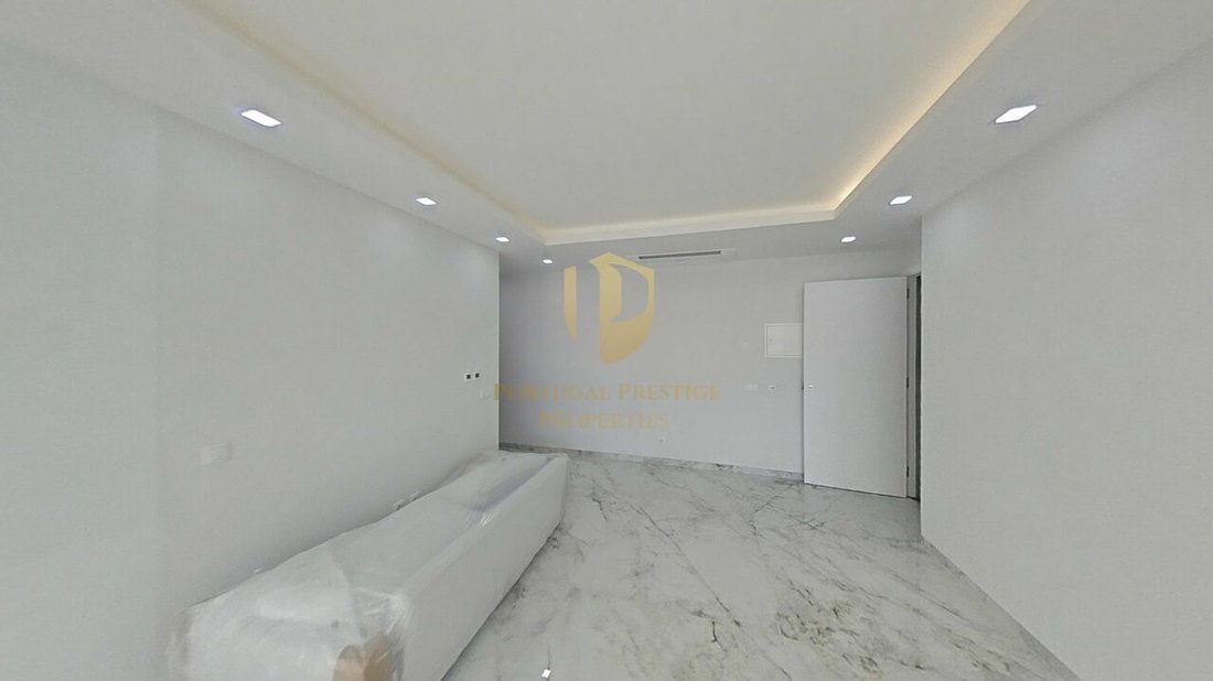 Apartment in Praia De Porto Mós, Sao Goncalo de Lagos, Algarve 1 - 12860740