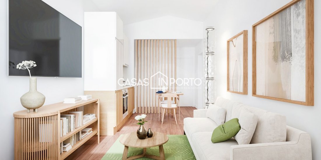 Apartment in Cedofeita, Santo Ildefonso, Se, Miragaia, Sao Nicolau e Vitoria, Porto District, Portugal 3 - 12865430