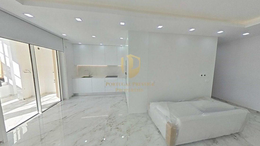 Apartment in Praia De Porto Mós, Sao Goncalo de Lagos, Algarve 1 - 12861545