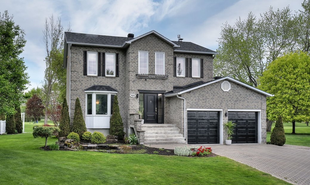 L'assomption, Québec Dans L'assomption, Québec, Canada à Vendre (12866958)