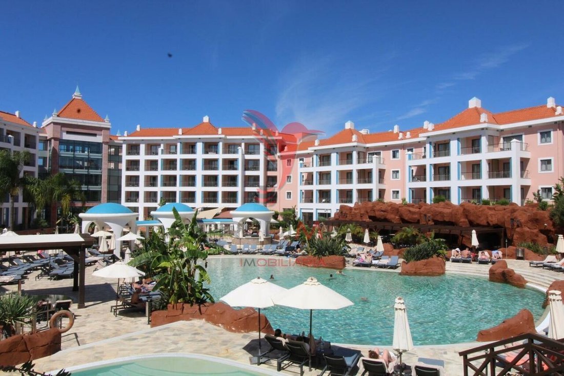 Wohnung in Quarteira, Distrikt Faro, Portugal 1 - 12866724