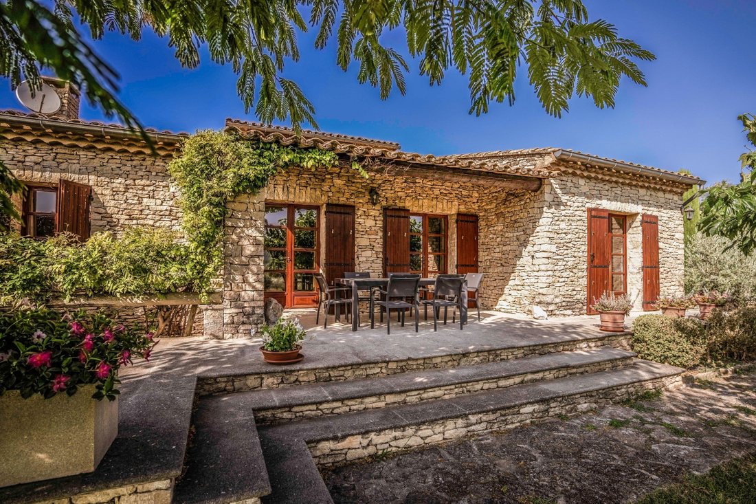 House in Gordes, Provence-Alpes-Côte d'Azur, France 3 - 12867547