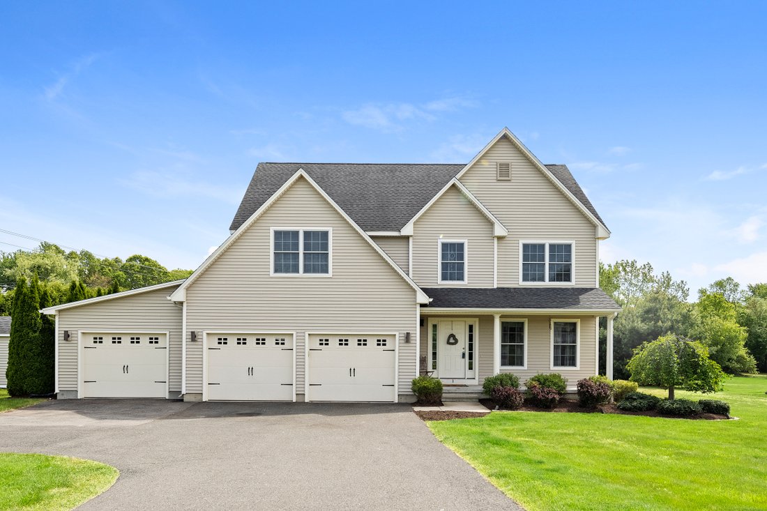 3 Hayfield Lane In East Windsor, Ct, United States For Sale (12867357)