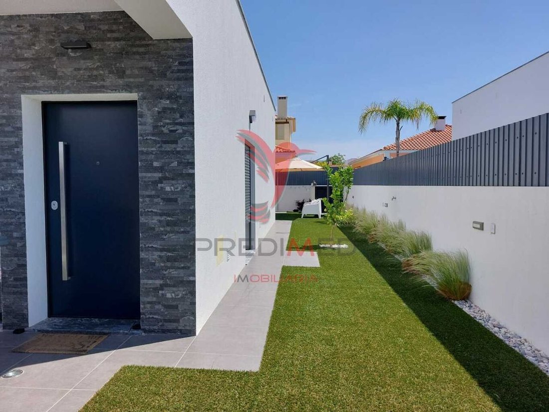 House Setúbal Portugal In Pombal, Bragança District, Portugal For Sale
