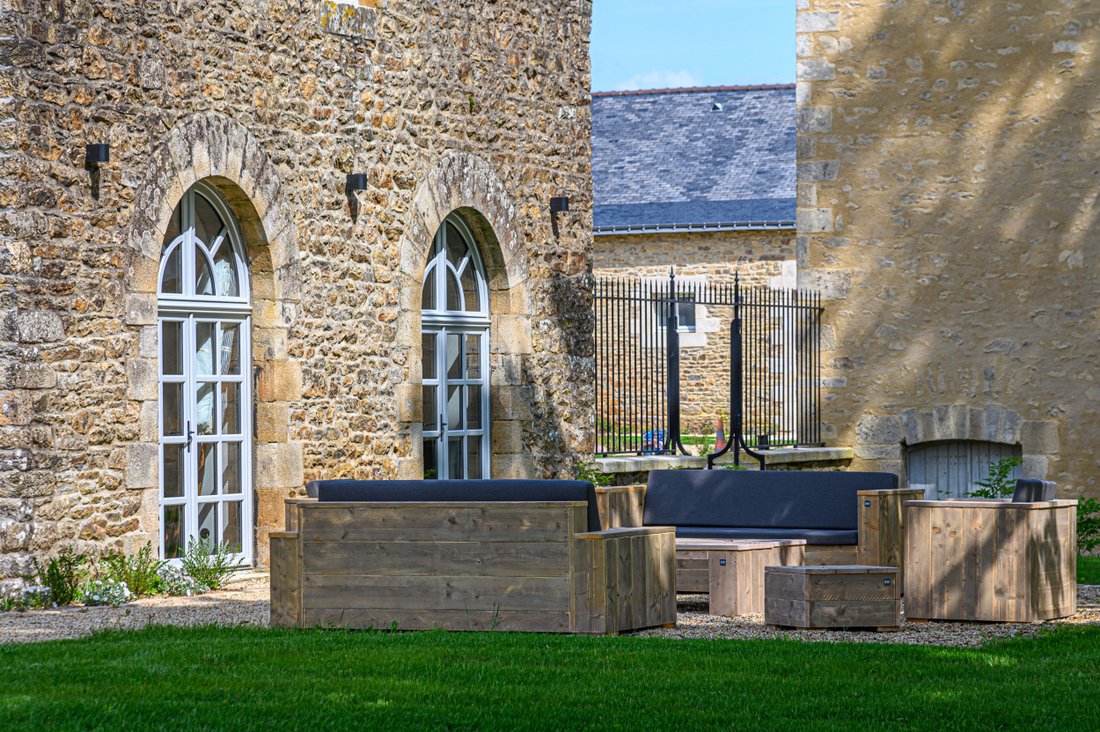 Invest In A 25ha Estate 10 Minutes From The Gulf Of In Vannes, Brittany, France For Sale (12869828)