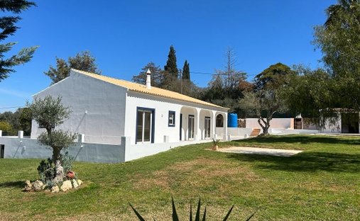 Villa in Carvoeiro, Algarve, Portugal 1