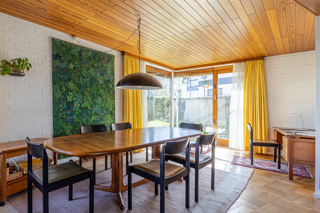 Perfect Size, Perfect Location In Wiesbaden, Hessen, Germany For Sale