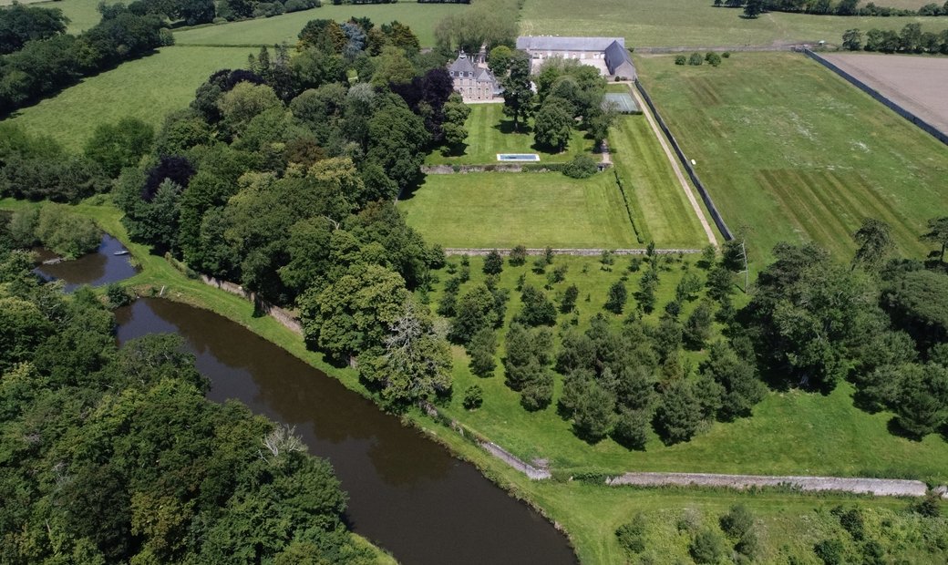 Invest In A 25ha Estate 10 Minutes From The Gulf Of In Vannes, Brittany