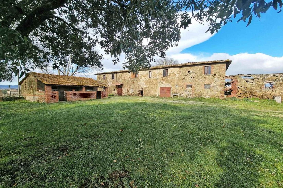 Country House in Monte San Savino, Tuscany, Italy 5 - 12870964