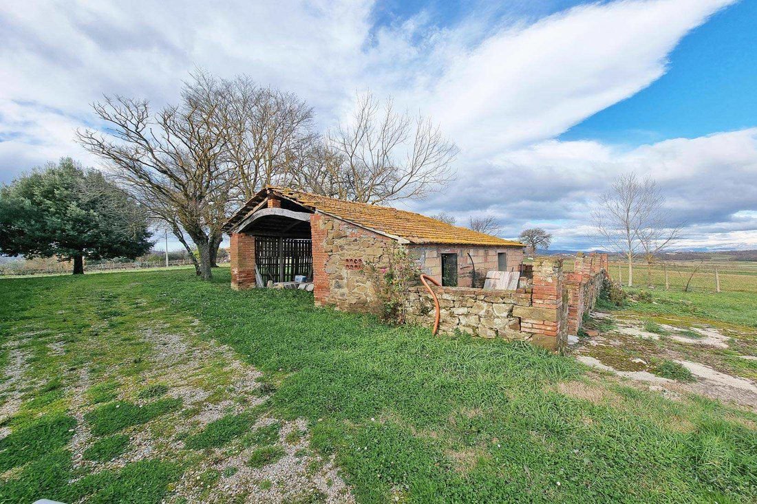 Country House in Monte San Savino, Tuscany, Italy 3 - 12870964