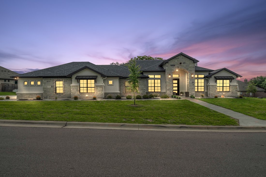 4 Bedrooms Single Family Detached In Nolanville, Texas, United States