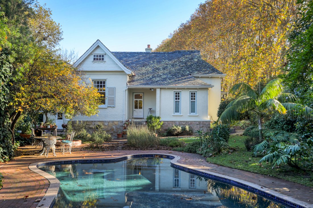 5 Fernwood Avenue In Cape Town, Western Cape, South Africa For Sale