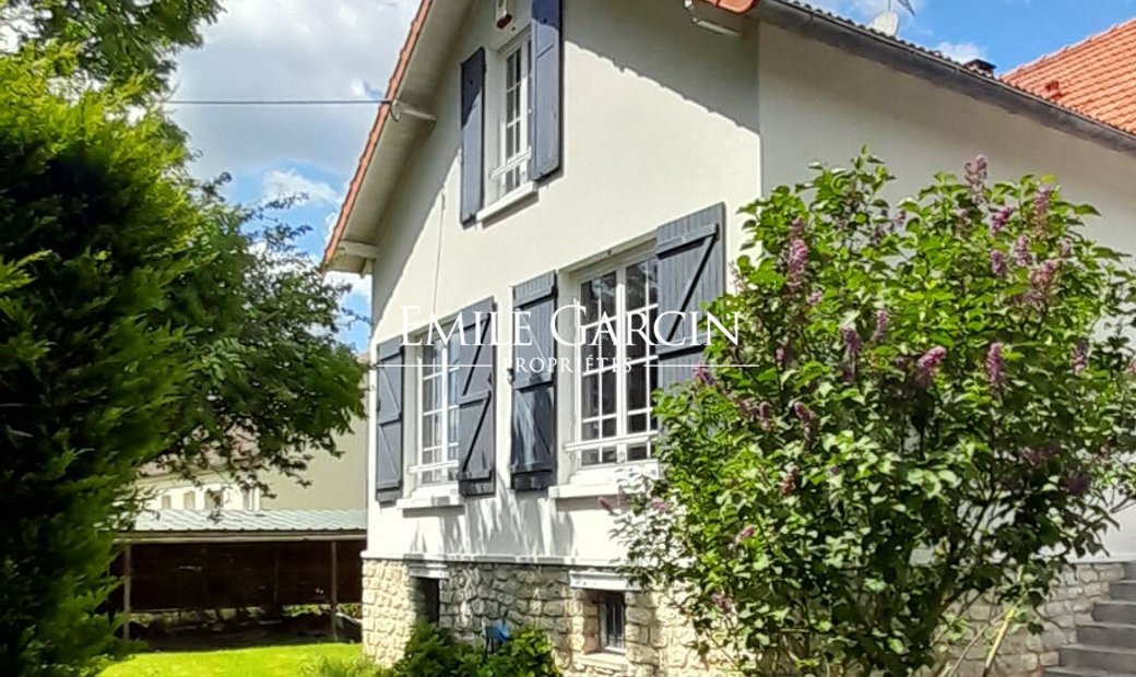 A Vendre Dans L'essonne Maison Dans La Dans Saclas, île De France