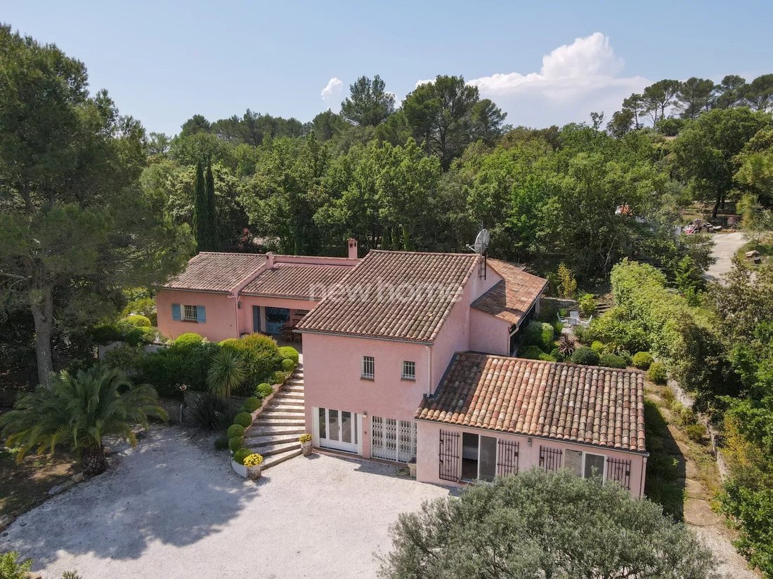 House In Provence Alpes Côte D'azur, France For Sale
