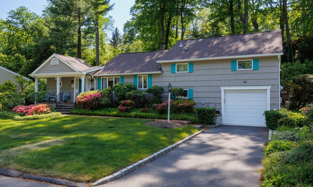 28 Nursery Road, Melville, Ny 11747 In Melville, New York, United