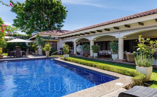 House in Santa Ana, San José Province, Costa Rica 1