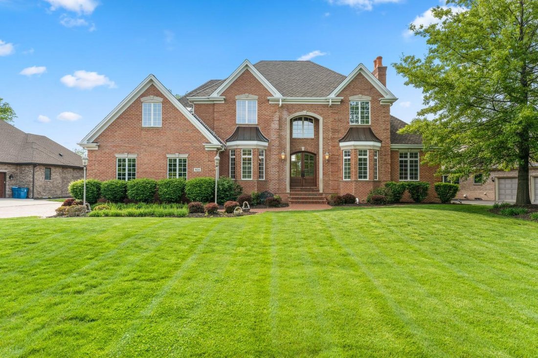 Golf Course Living In Briar Ridge In Dyer, Indiana, United States For