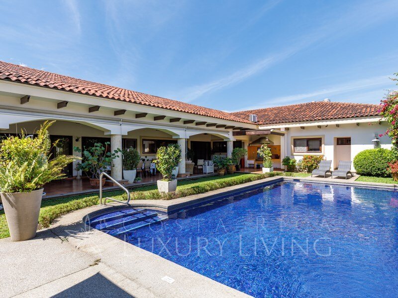 House in Santa Ana, San José Province, Costa Rica 3 - 12878072