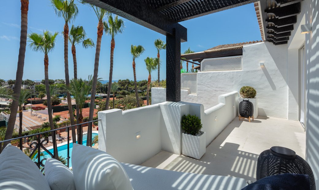 View of Beachfront Luxury Property For Sale | FT Property Listings