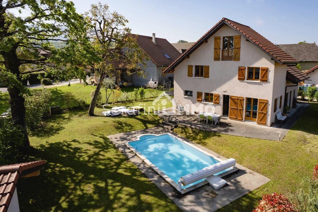 Annecy House In Annecy, Auvergne Rhône Alpes, France For Sale (12782621)