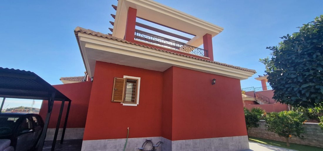 Chalet in Finestrat, Valencian Community, Spain 2 - 12883065