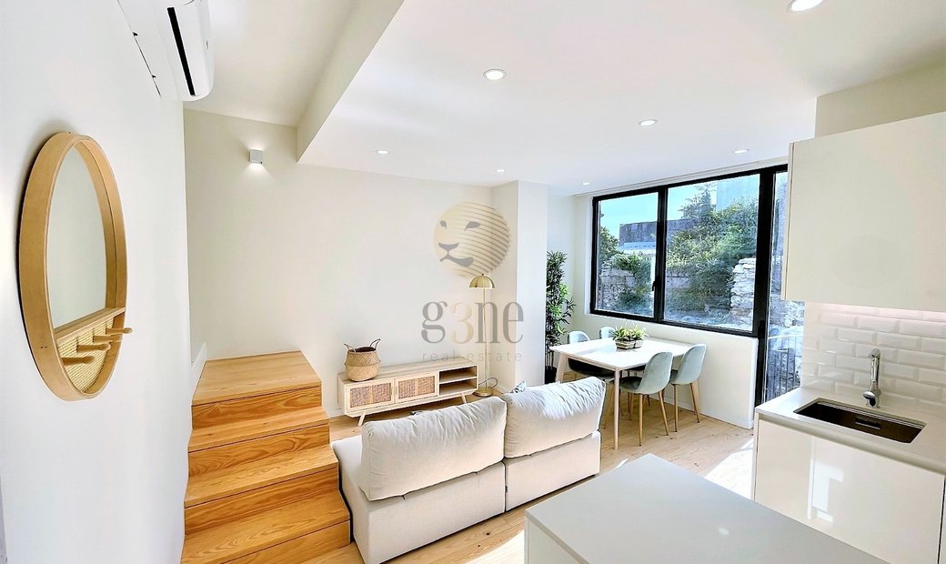 Building Sell Em Bonfim,Porto In Porto, Porto District, Portugal For