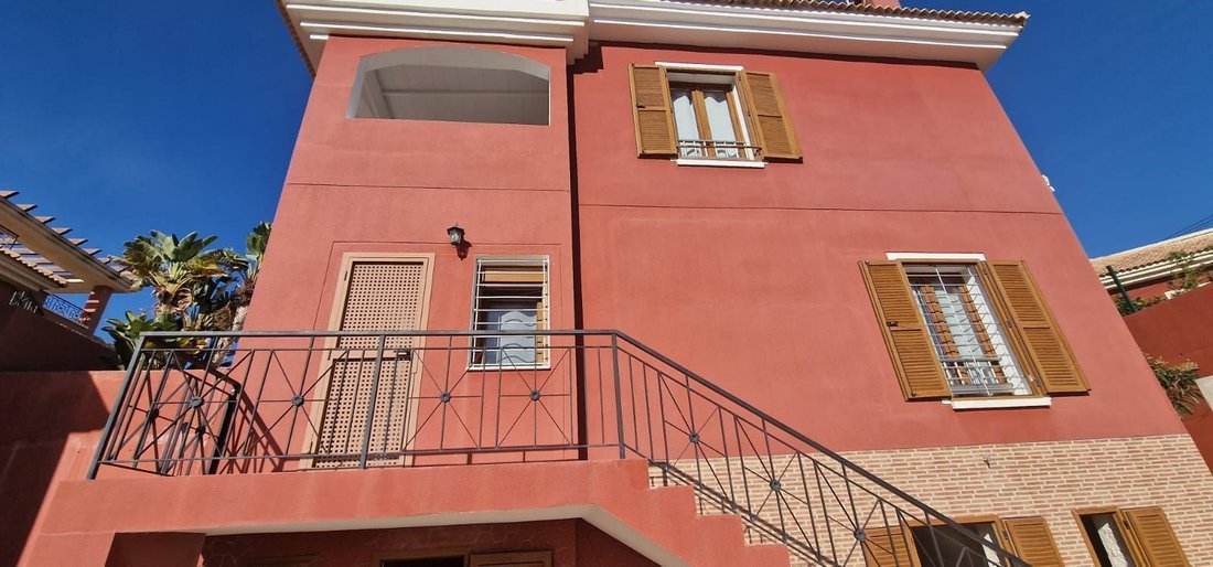 Chalet in Finestrat, Valencian Community, Spain 1 - 12883065