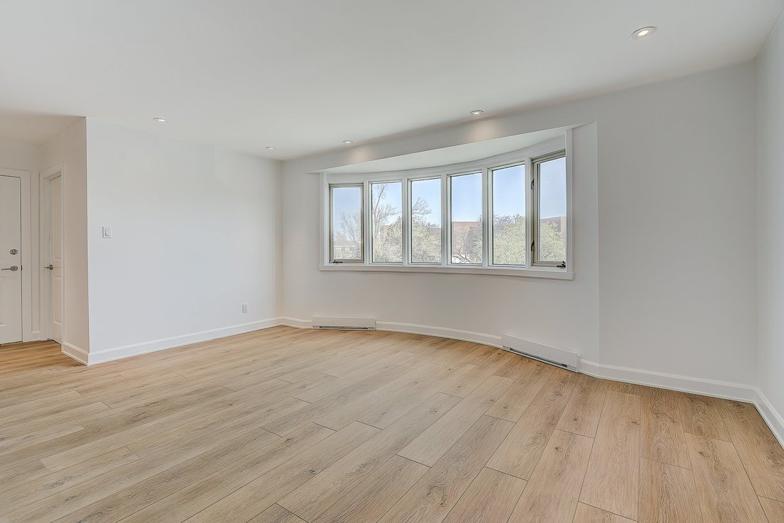 Mont Royal, Qc In Mount Royal, Quebec, Canada For Sale (12881504)