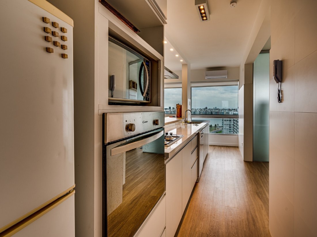 Waterfront Apartment In Montevideo, Departamento De Montevideo, Uruguay
