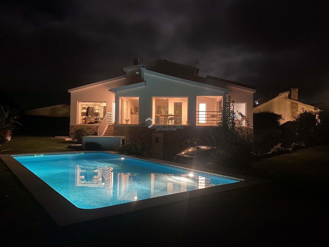Villa in Vau, Leiria District, Portugal 1 - 12884319
