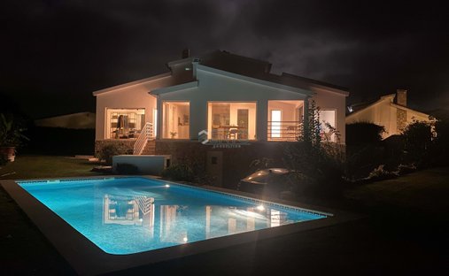 Villa in Vau, Leiria District, Portugal 1