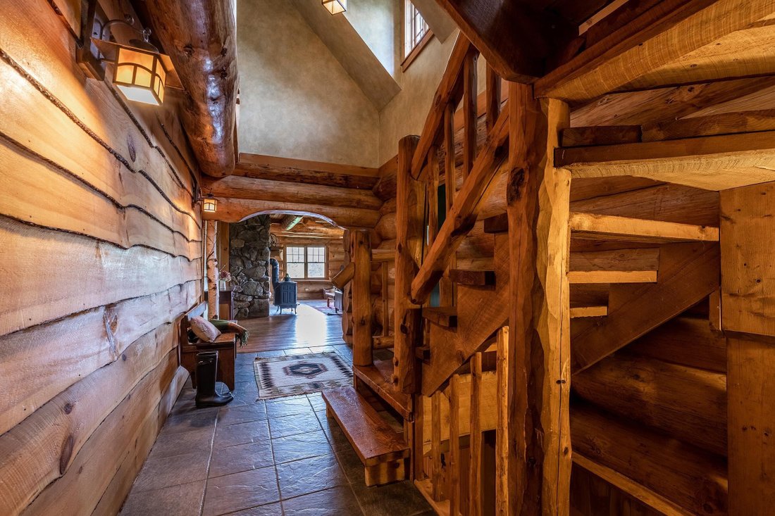 Log Home With Views In Mount Holly In Mount Holly, Vermont, United