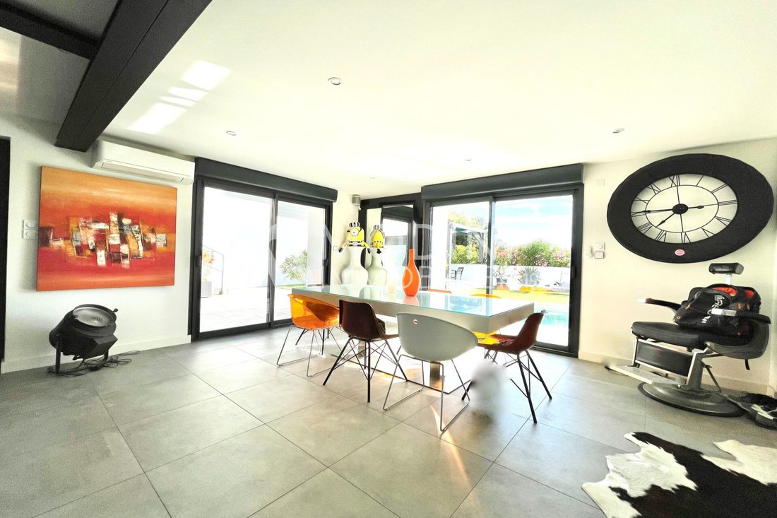 Villa in Ville-Les Saquedes-Le Bouillonnet, Sainte-Maxime, France 4 - 12839726