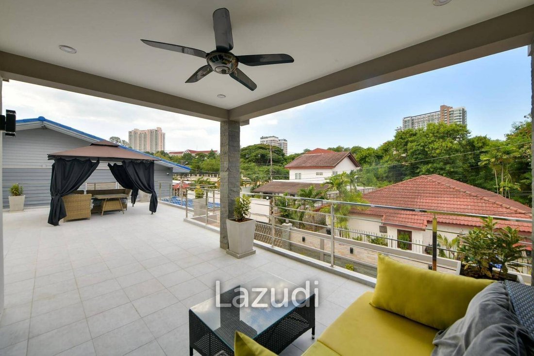 Villa in Pattaya City, Chon Buri, Thailand 2 - 12886007