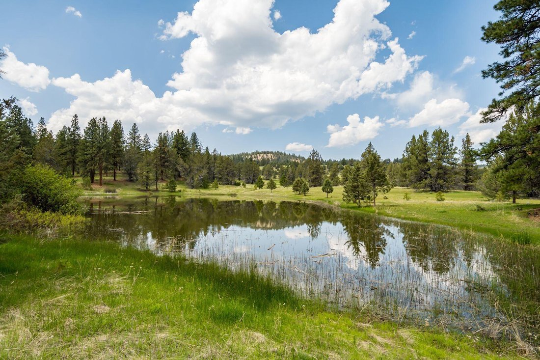 3 Bedrooms Single Family Detached In Mount Vernon, Oregon, United
