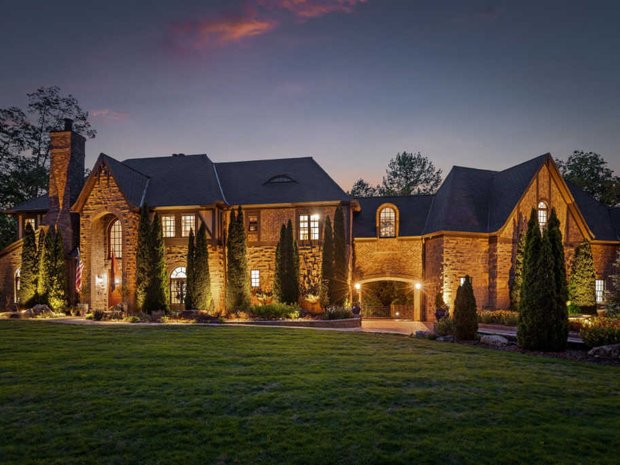 Luxury homes for sale in Signal Mountain, Tennessee | JamesEdition