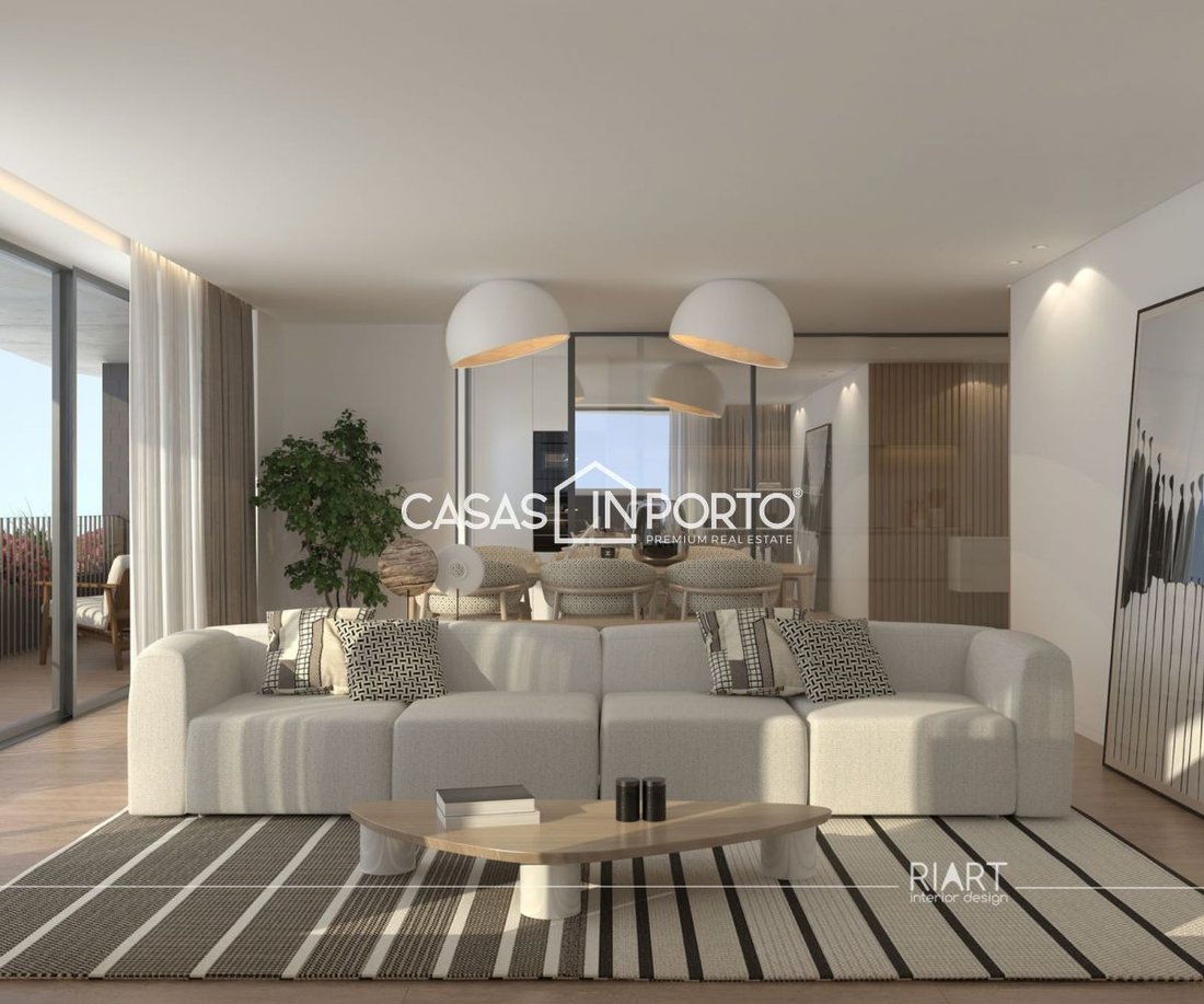 Apartment in Matosinhos e Leca da Palmeira, Porto District, Portugal 1 - 12885656