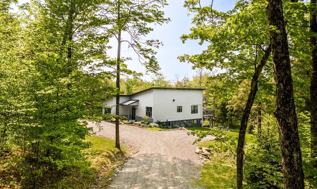 Sutton, Qc In Sutton, Quebec, Canada For Sale (12778019)