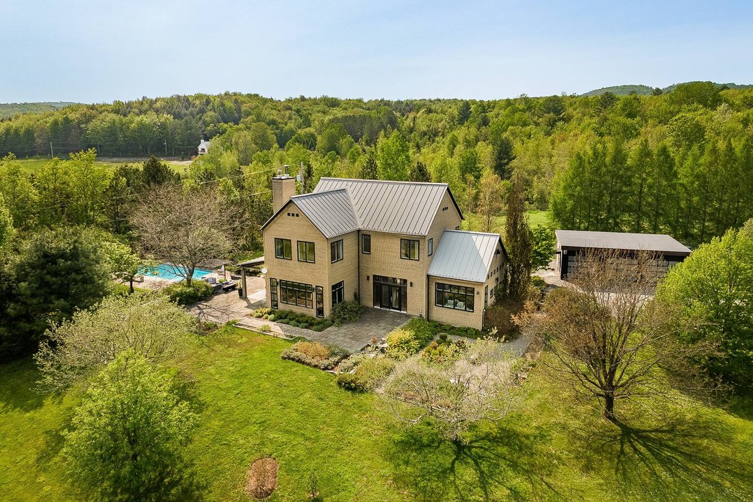 Sutton, Qc In Sutton, Quebec, Canada For Sale (12778035)