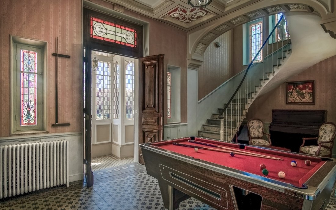 Whispers of the Vine: A Belle Époque Château in Carcassonne’s Golden Light