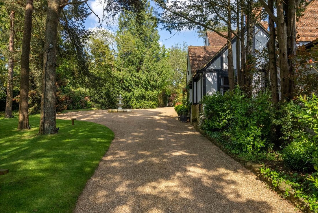 Oxted, Surrey, Rh8 In Oxted, England, United Kingdom For Sale (10506234)