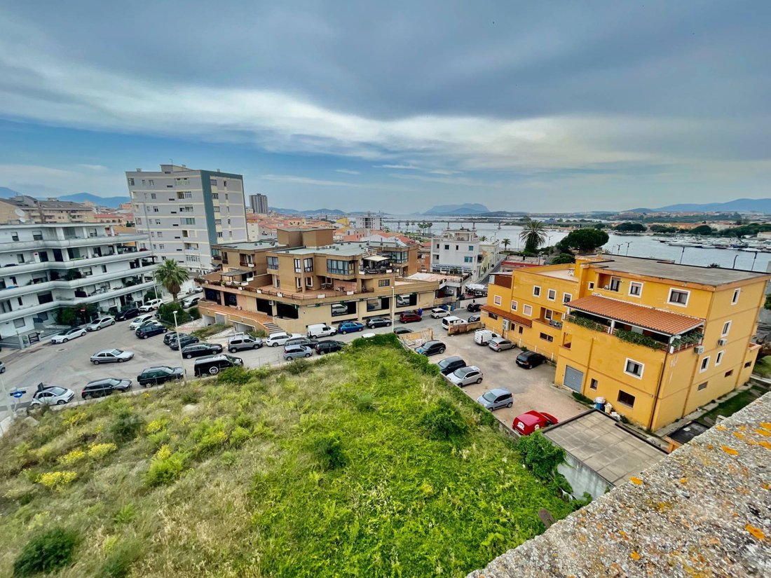 Land in Center, Olbia, Italy 1 - 12890972