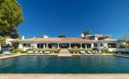 Villa in Golden Mile, Andalusia, Spain 1