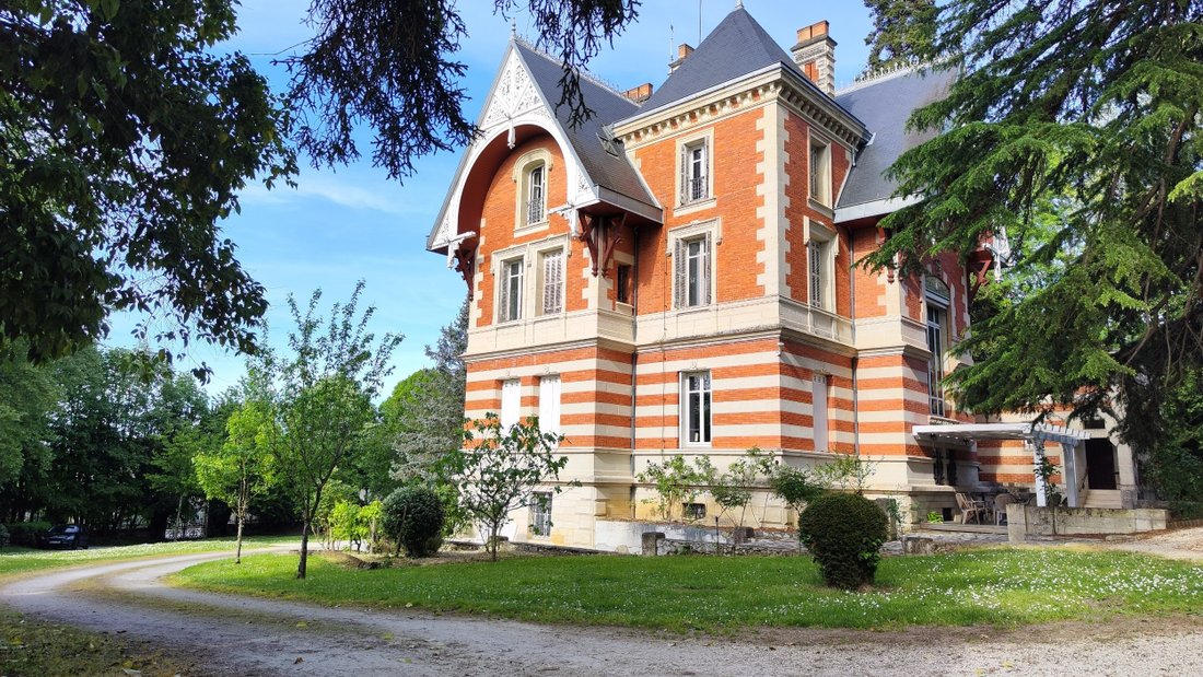 House in Périgueux, Nouvelle-Aquitaine, France 1 - 12889690