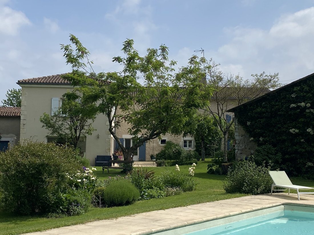 Estate in Mareuil, Mareuil en Perigord, France 3 - 12890215